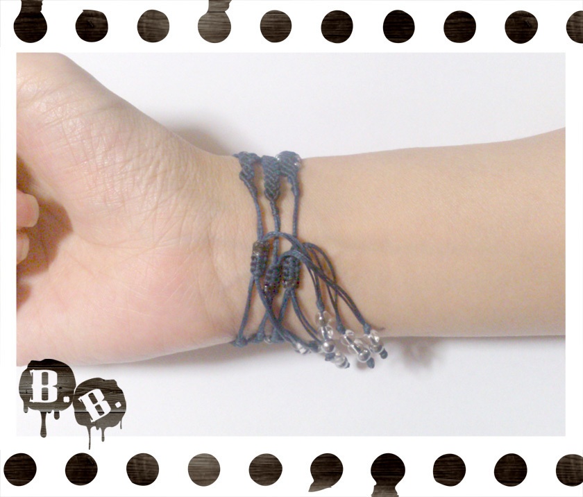 三連ブレスレットセット【ヘマタイトシルバー】【ダークネイビーコード】【ハンドメイドアクセサリー】