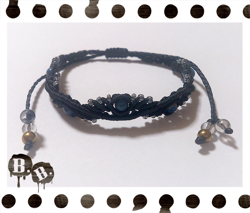 ドロップウェーブブレスレット【ラピスラズリ】【ブラックコード】【ハンドメイドアクセサリー】