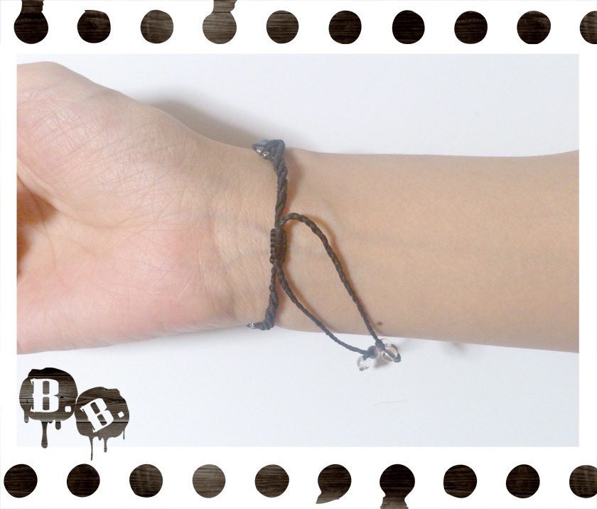 ドロップウェーブブレスレット【ラピスラズリ】【ブラックコード】【ハンドメイドアクセサリー】