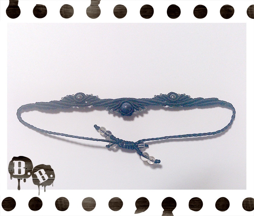 クラウンドロップブレスレット【ソーダライト】【ブラックコード】【ハンドメイドアクセサリー】