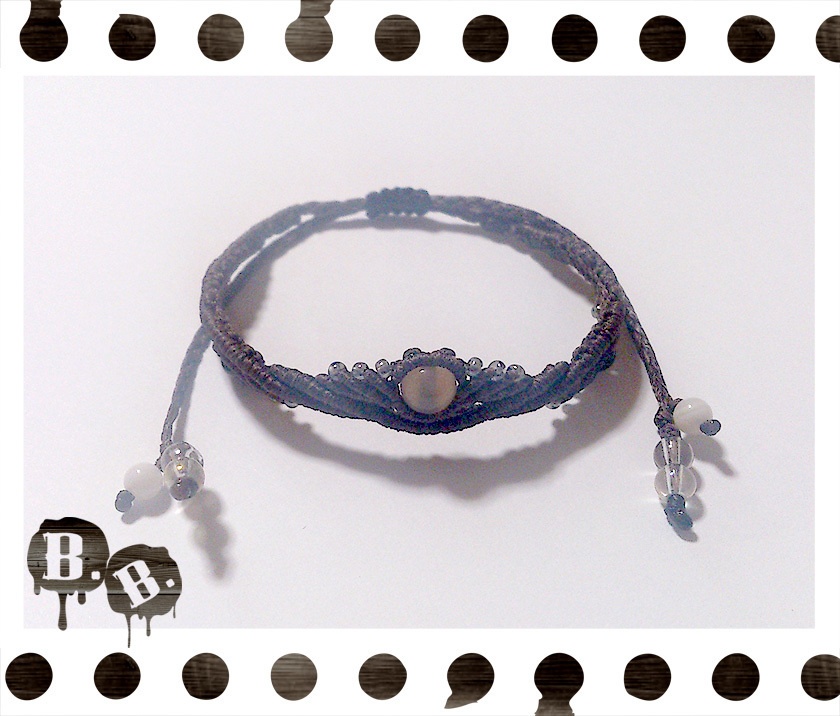 クラウンドロップブレスレット【グレーアゲート】【ブラウンコード】【ハンドメイドアクセサリー】