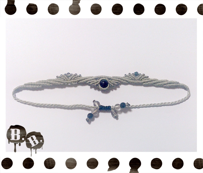 クラウンドロップブレスレット【ブルーゴールドストーン】【シルバーグレーコード】【ハンドメイドアクセサリー】
