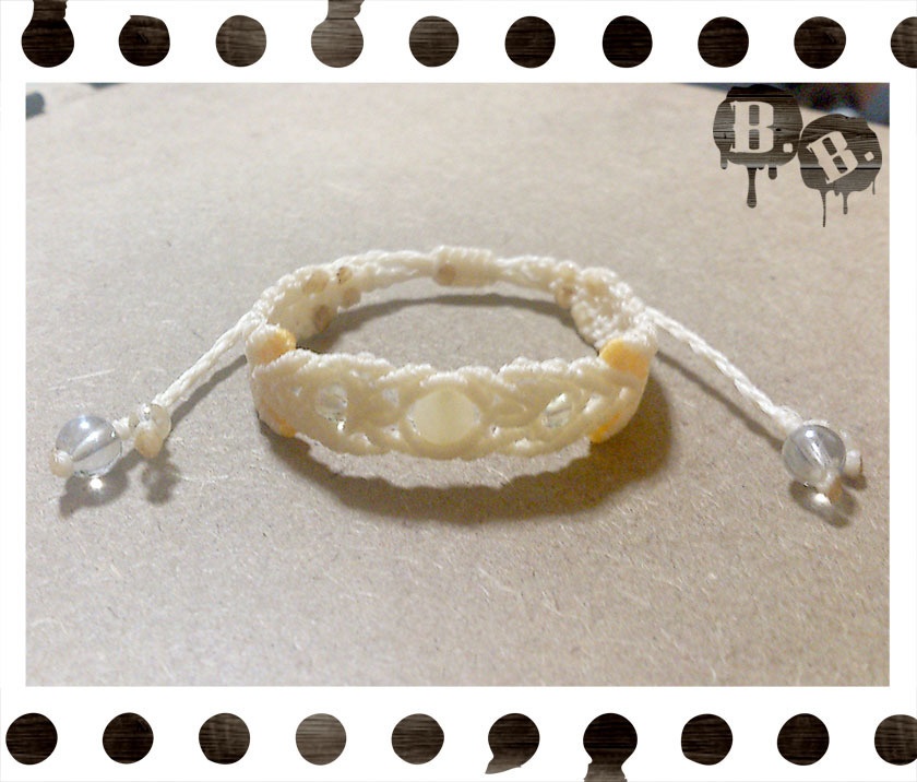【夏向けライトカラー】バイカラーブレスレット【アラゴナイト】【ナチュラルホワイトxイエロー】【ハンドメイドアクセサリー】