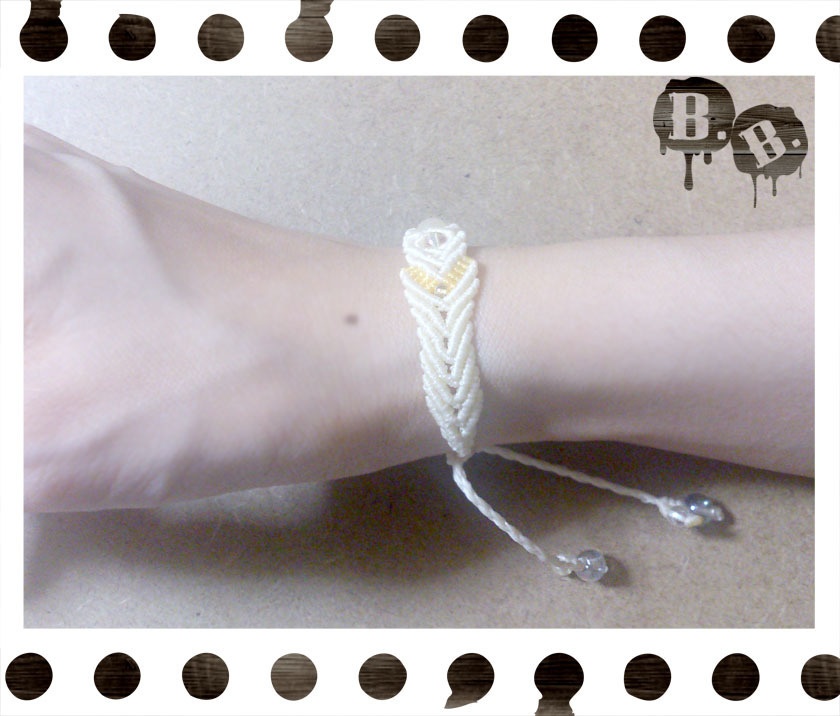 【夏向けライトカラー】バイカラーブレスレット【アラゴナイト】【ナチュラルホワイトxイエロー】【ハンドメイドアクセサリー】