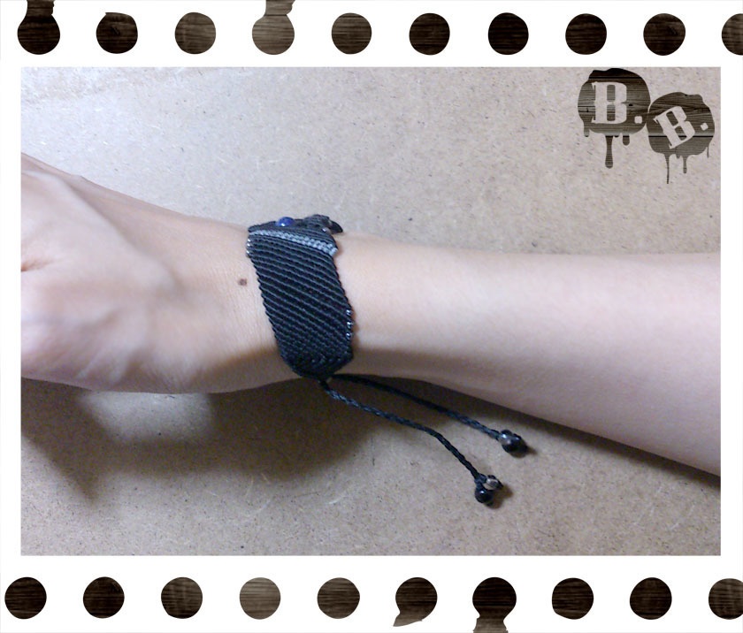 ベルトブレス・トライアングル【ラピスラズリ】【ブラックxグレー】【ハンドメイドアクセサリー】