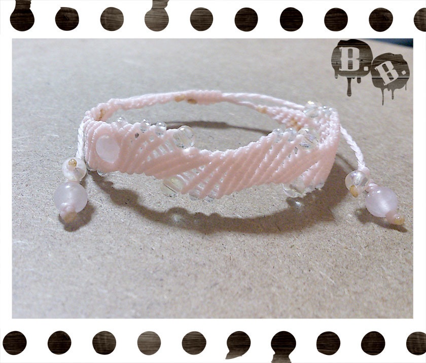 【夏向けライトカラー】ウェーブウェブブレスレット【ローズオーラ】【ライトピンクコード】【ハンドメイドアクセサリー】