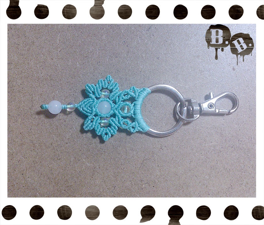 【夏向けライトカラー】玉蝶のキーホルダー【5色】【ハンドメイドアクセサリー】