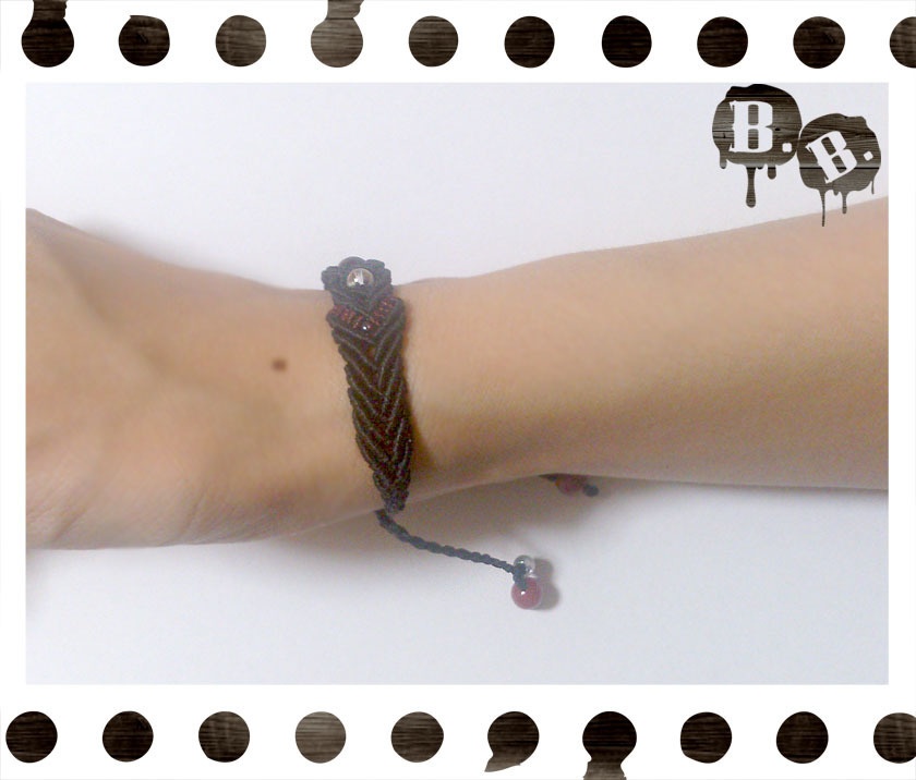 バイカラーブレスレット【レッドタイガーアイ】【ブラックxダークレッド】【ハンドメイドアクセサリー】