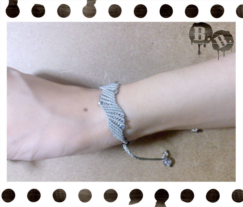 ウェーブウェブブレスレット【ラピスラズリ】【シルバーグレーxブラック】【ハンドメイドアクセサリー】