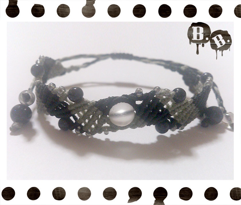 ウェーブウェブブレスレット【フロスト水晶】【シルバーグレーxブラック】【ハンドメイドアクセサリー】