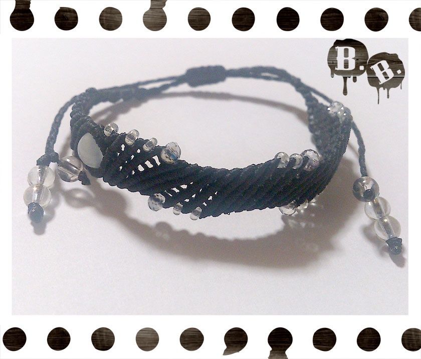 ウェーブウェブブレスレット【ブルーカルセドニー】【ブラックコード】【ハンドメイドアクセサリー】