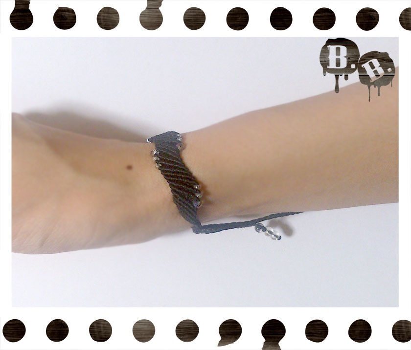 ウェーブウェブブレスレット【ブルーカルセドニー】【ブラックコード】【ハンドメイドアクセサリー】