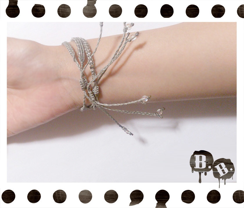 デザイン三連ブレスレットセット【ヘマタイトシルバー】【シルバーグレーコード】【ハンドメイドアクセサリー】