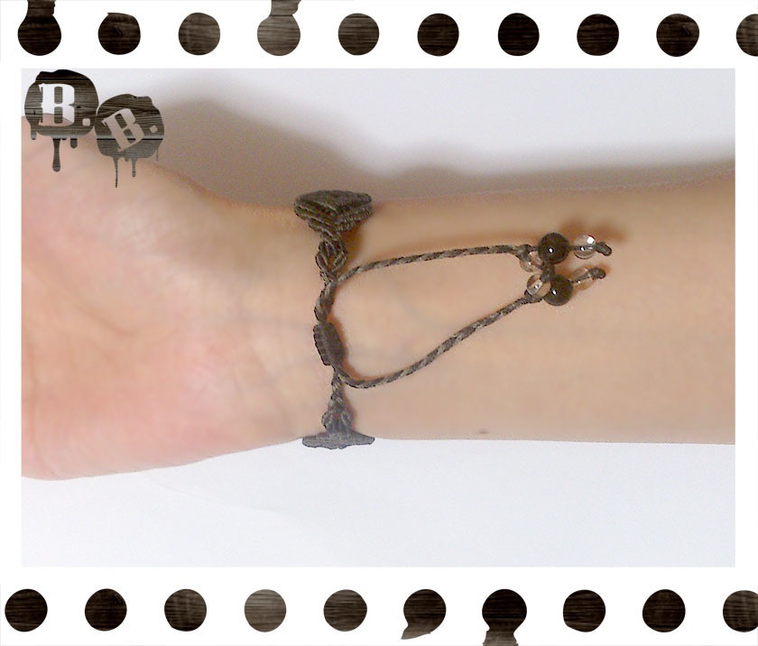 デザインブレスレット/ワイド【ヘマタイトシルバー】【ダークオリーブxブラック】【ハンドメイドアクセサリー】