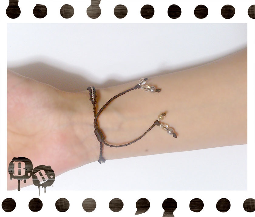 ラインブレスレット【オニキス】【ブラックコード】【ハンドメイドアクセサリー】