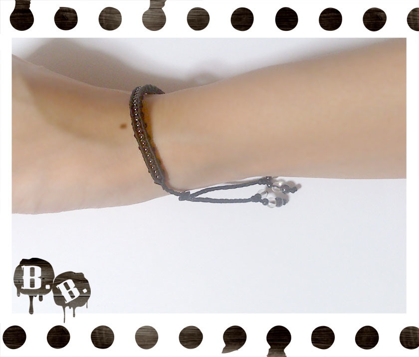 ラインブレスレット【オニキス】【ブラックコード】【ハンドメイドアクセサリー】