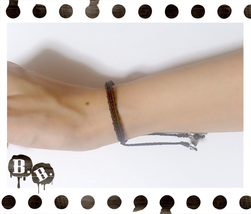 ラインブレスレット【オニキス】【ブラックコード】【ハンドメイドアクセサリー】