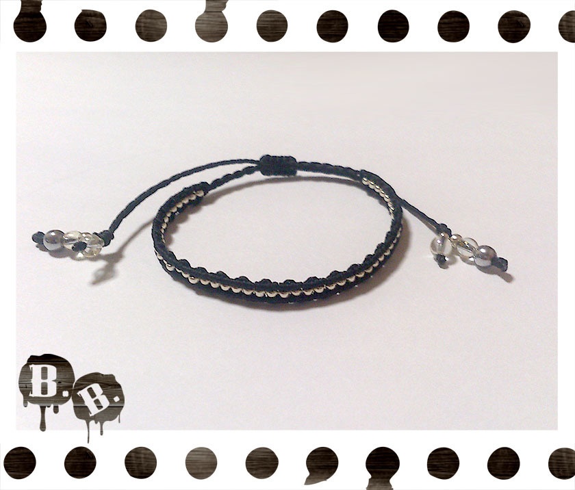 ラインブレスレット【オニキス】【ブラックコード】【ハンドメイドアクセサリー】