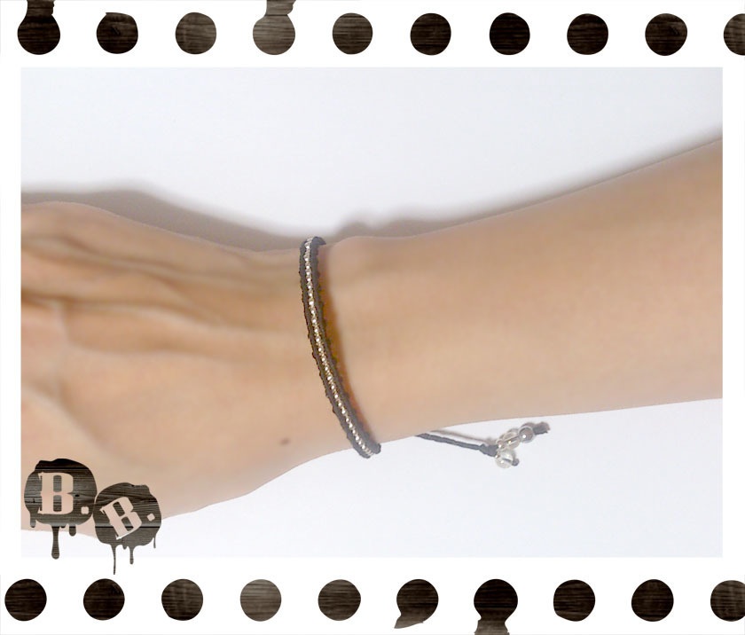 ラインブレスレット【オニキス】【ブラックコード】【ハンドメイドアクセサリー】