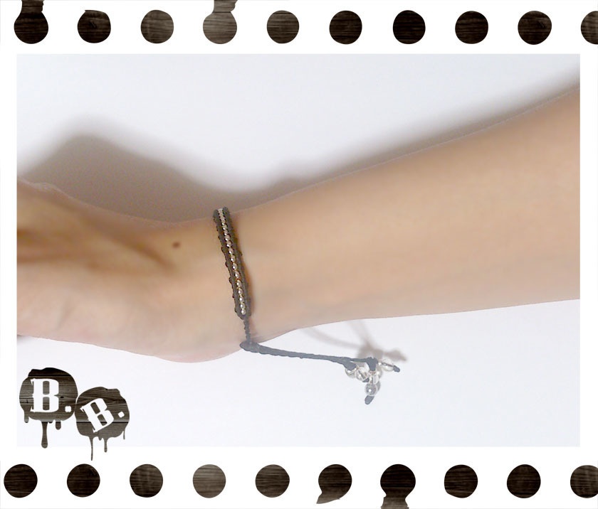 ラインブレスレット【オニキス】【ブラックコード】【ハンドメイドアクセサリー】