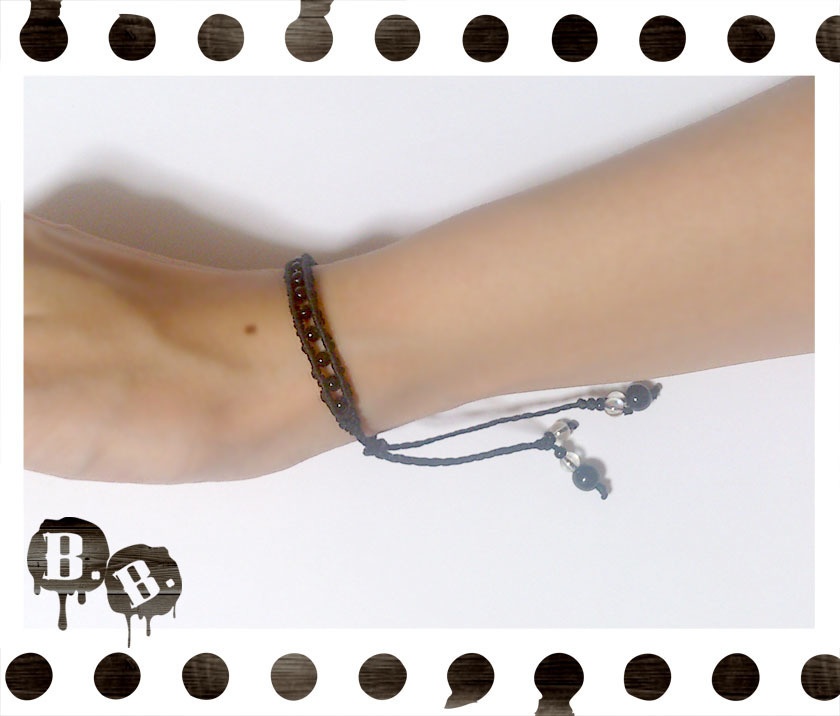 ドットブレスレット【オニキス】【ブラックコード】【ハンドメイドアクセサリー】