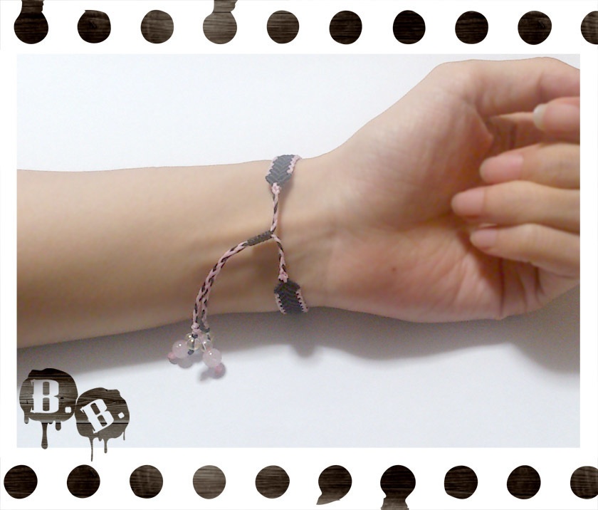 アウトラインブレス【マルチストーン】【マルチカラーコード】【ハンドメイドアクセサリー】
