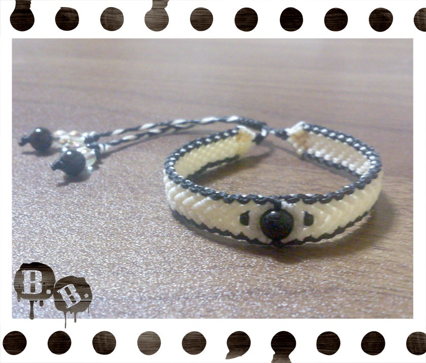 アウトラインブレス【マルチストーン】【マルチカラーコード】【ハンドメイドアクセサリー】