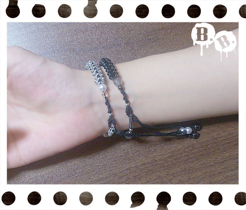 チューブブレスレット【マルチストーン】【ブラックコード】【ハンドメイドアクセサリー】