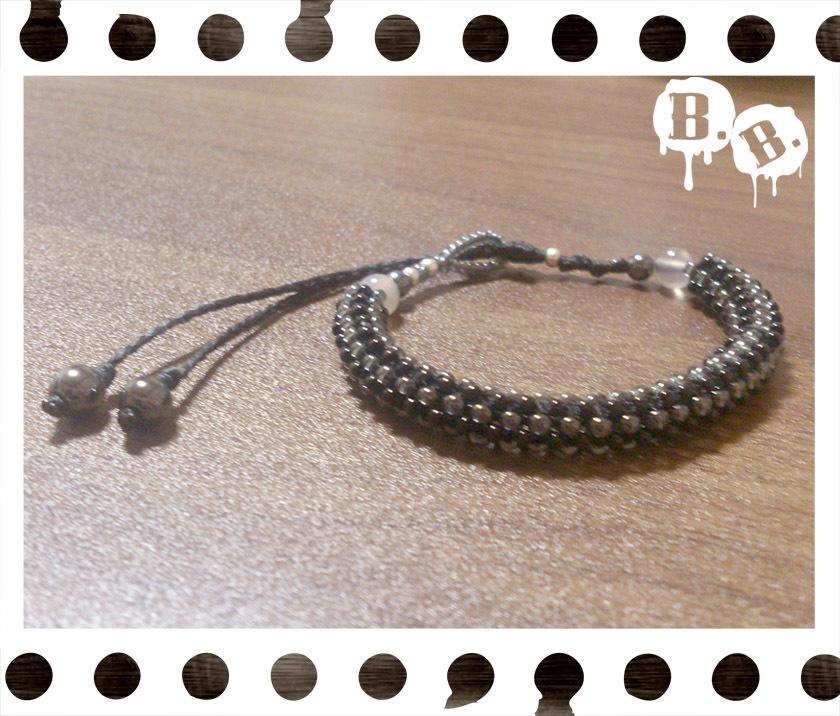 チューブブレスレット【マルチストーン】【ブラックコード】【ハンドメイドアクセサリー】