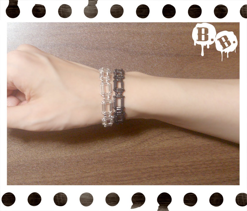 ビーズチェーンブレスレット【ガラスビーズ】【サージカルステンレス】【ハンドメイドアクセサリー】