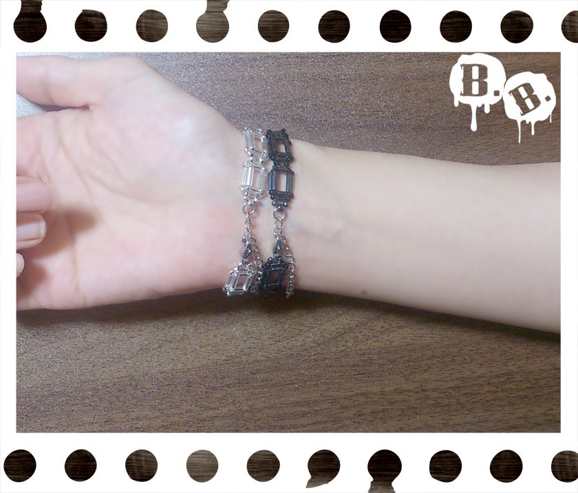 ビーズチェーンブレスレット【ガラスビーズ】【サージカルステンレス】【ハンドメイドアクセサリー】