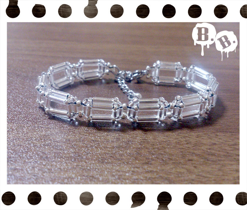 ビーズチェーンブレスレット【ガラスビーズ】【サージカルステンレス】【ハンドメイドアクセサリー】