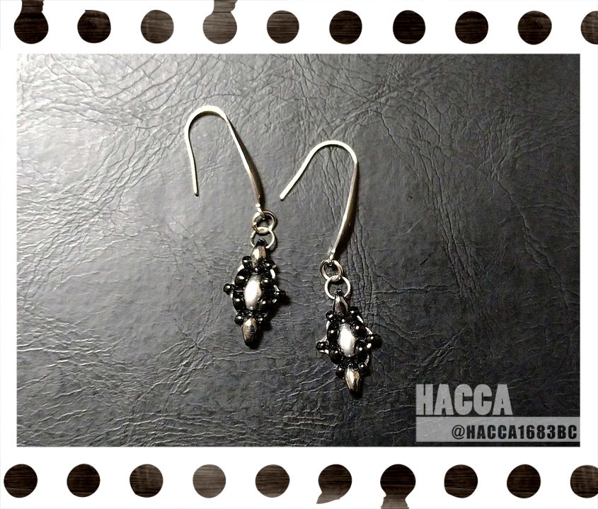 ミニチュアドロップクロスピアス\ノンホールピアスセット【チェコビーズ】【ハンドメイドアクセサリー】