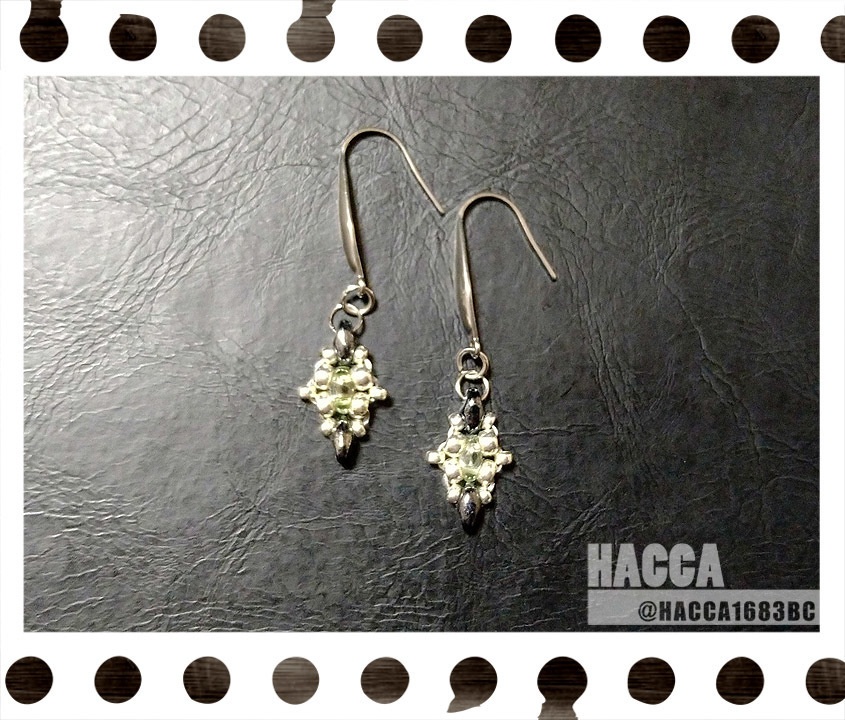 ミニチュアドロップクロスピアス\ノンホールピアスセット【チェコビーズ】【ハンドメイドアクセサリー】