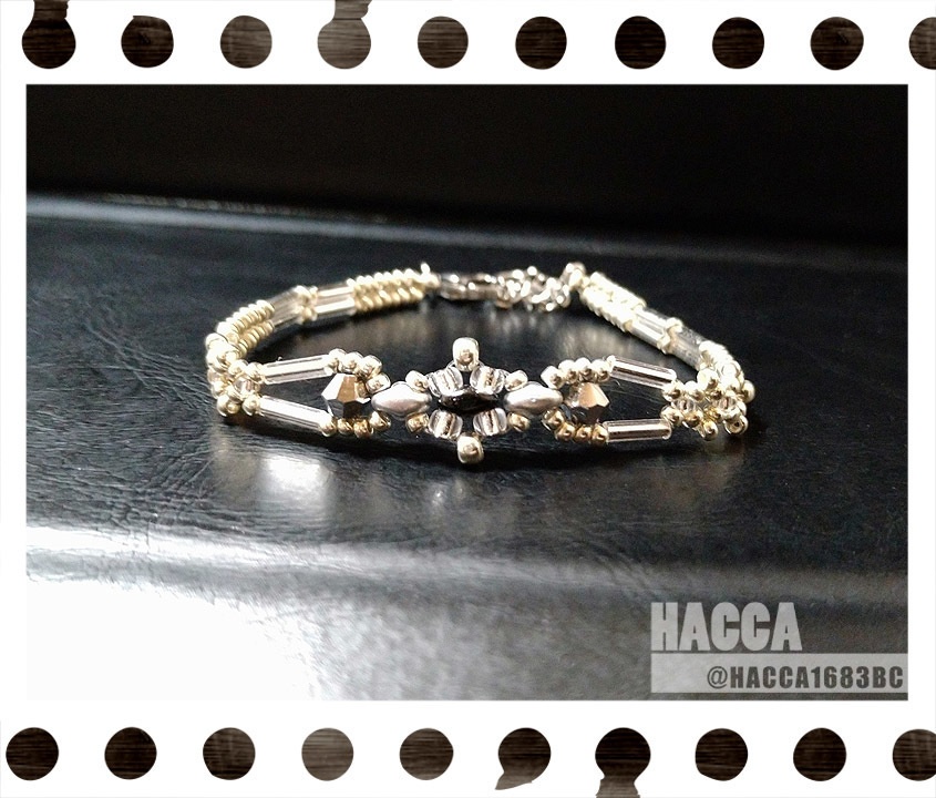 シルバーオベリスクビーズブレスレット【チェコビーズ】【ハンドメイドアクセサリー】