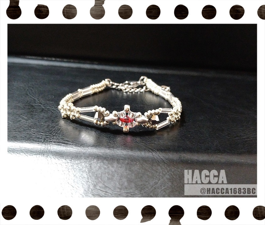 シルバーオベリスクビーズブレスレット【チェコビーズ】【ハンドメイドアクセサリー】