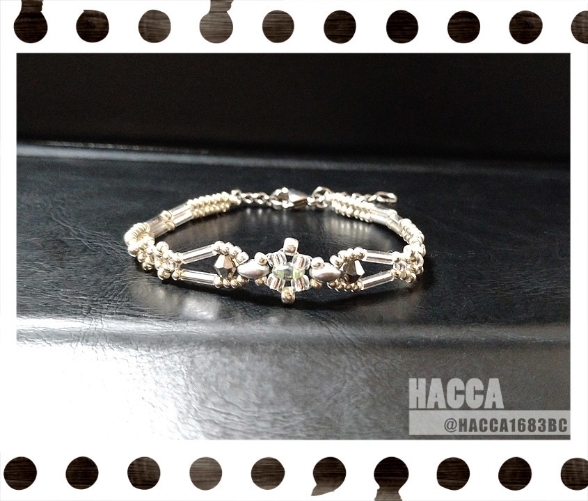 シルバーオベリスクビーズブレスレット【チェコビーズ】【ハンドメイドアクセサリー】