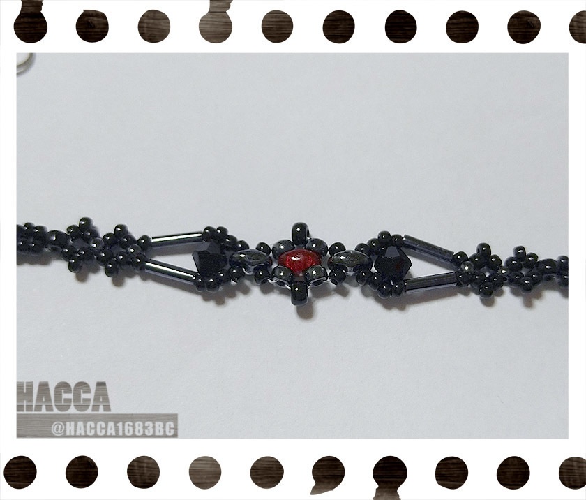 ブラックオベリスクビーズブレスレット【チェコビーズ】【ハンドメイドアクセサリー】