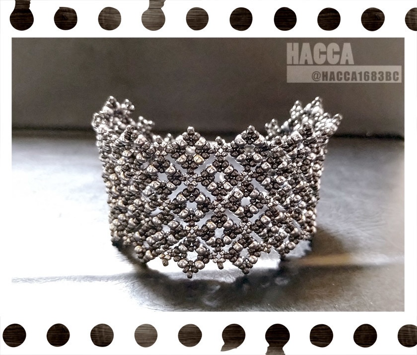 ワイドブラックレースビーズブレスレット【ガラスビーズ】【ハンドメイドアクセサリー】