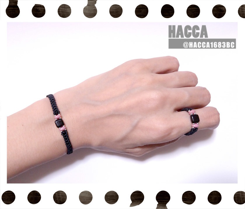 ブラックスクエアアクセサリーセット【ブレスレット/リング】【ブラックコード】【チェコビーズ】【ハンドメイドアクセサリー】