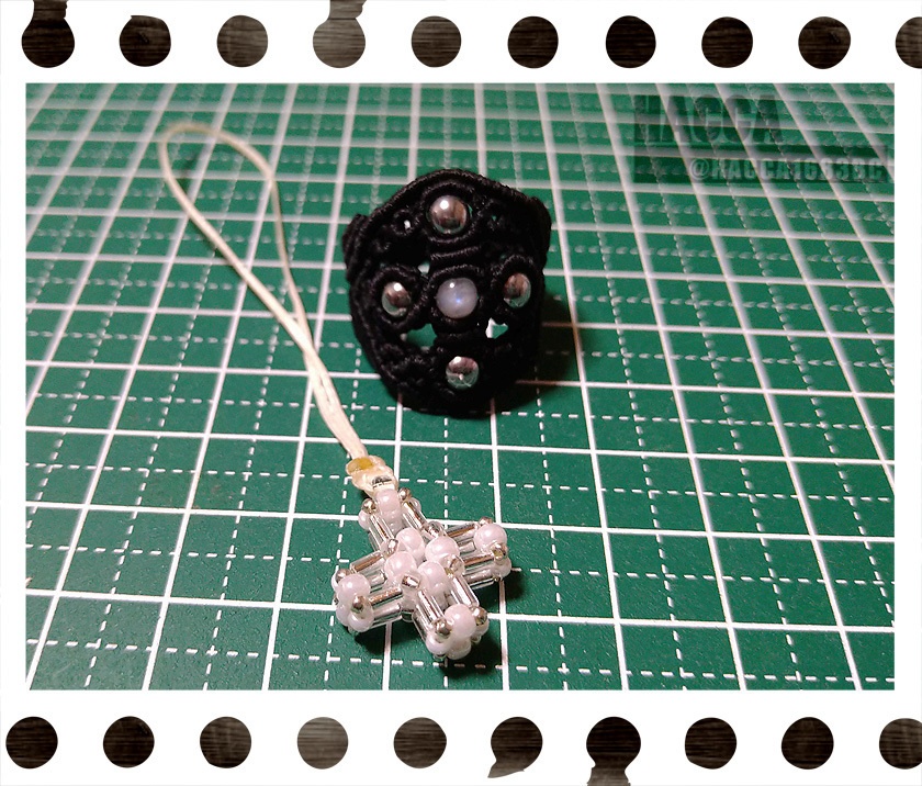 ワイドクロスリング/ミニチュアクロスストラップセット【ワックスコード】【天然石】【ハンドメイドアクセサリー】