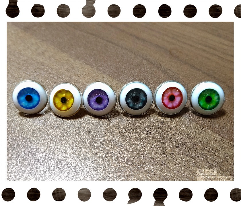 アイボールピンズ【レジン】【ピンズ】【ハンドメイドアクセサリー】