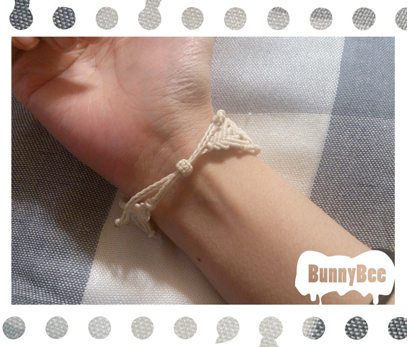 三連ブレスレット【オニキス】【ナチュラルホワイトコード】【ハンドメイドアクセサリー】