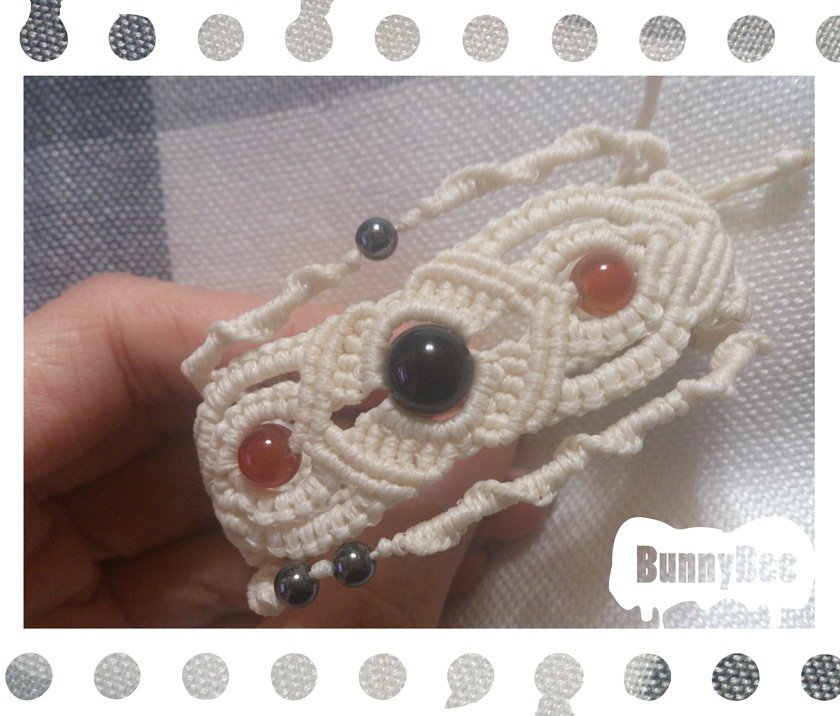 三連ブレスレット【オニキス】【ナチュラルホワイトコード】【ハンドメイドアクセサリー】