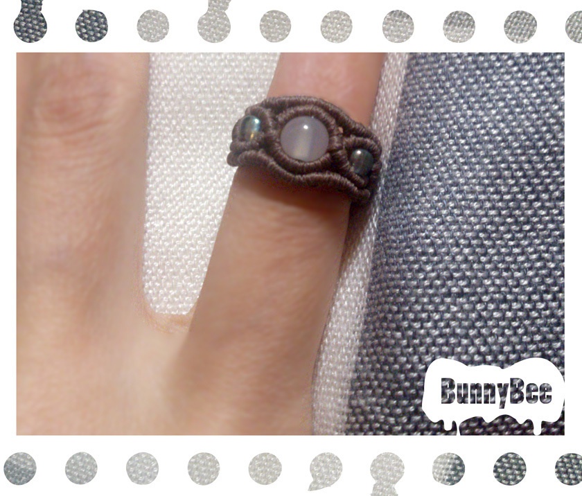 リング【ホワイトアゲート】【ブラウンコード】【ハンドメイドアクセサリー】