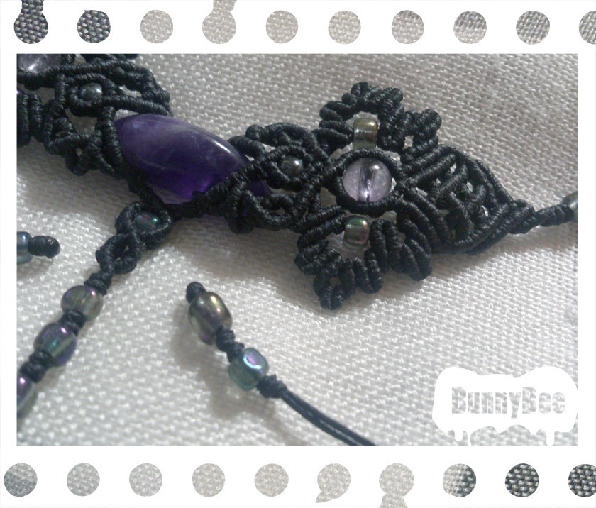番の蝶蜂ネックレス(チョーカー)【アメジスト】【ブラックコード】【ハンドメイドアクセサリー】