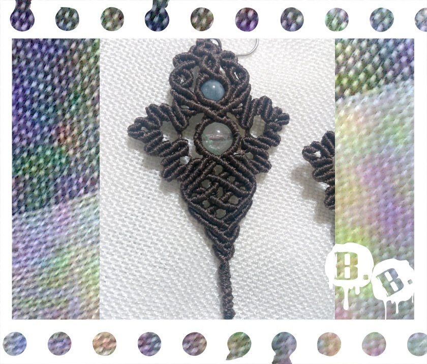 蝶蜂のピアスセット【ファントムガーデン】【ブラウンコード】【ハンドメイドアクセサリー】