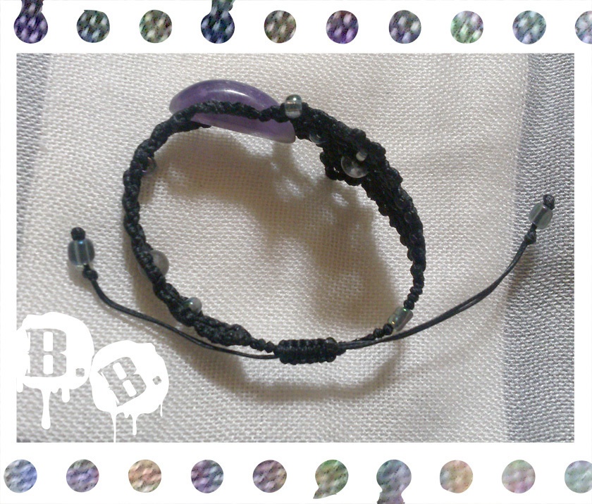 【アシンメトリー】蝶蜂のブレスレット【ラベンダーアメジスト】【ブラックコード】【ハンドメイドアクセサリー】