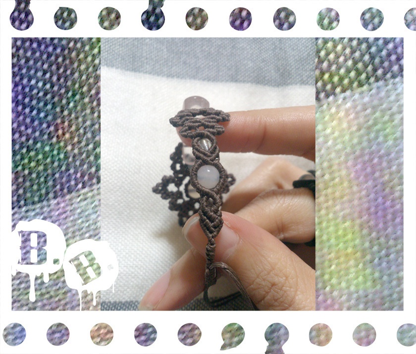 【アシンメトリー】蝶蜂のブレスレット【ホワイトアゲート】【ブラウンコード】【ハンドメイドアクセサリー】