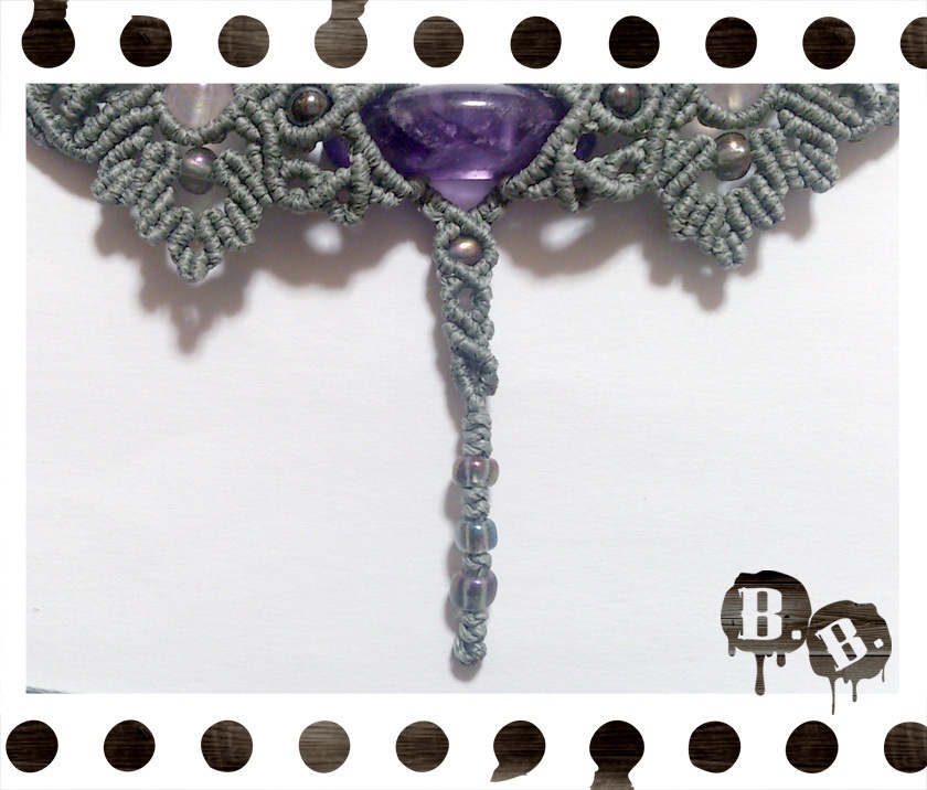 番の蝶蜂ネックレス(チョーカー)【ローズオーラ】【グレーコード】【ハンドメイドアクセサリー】